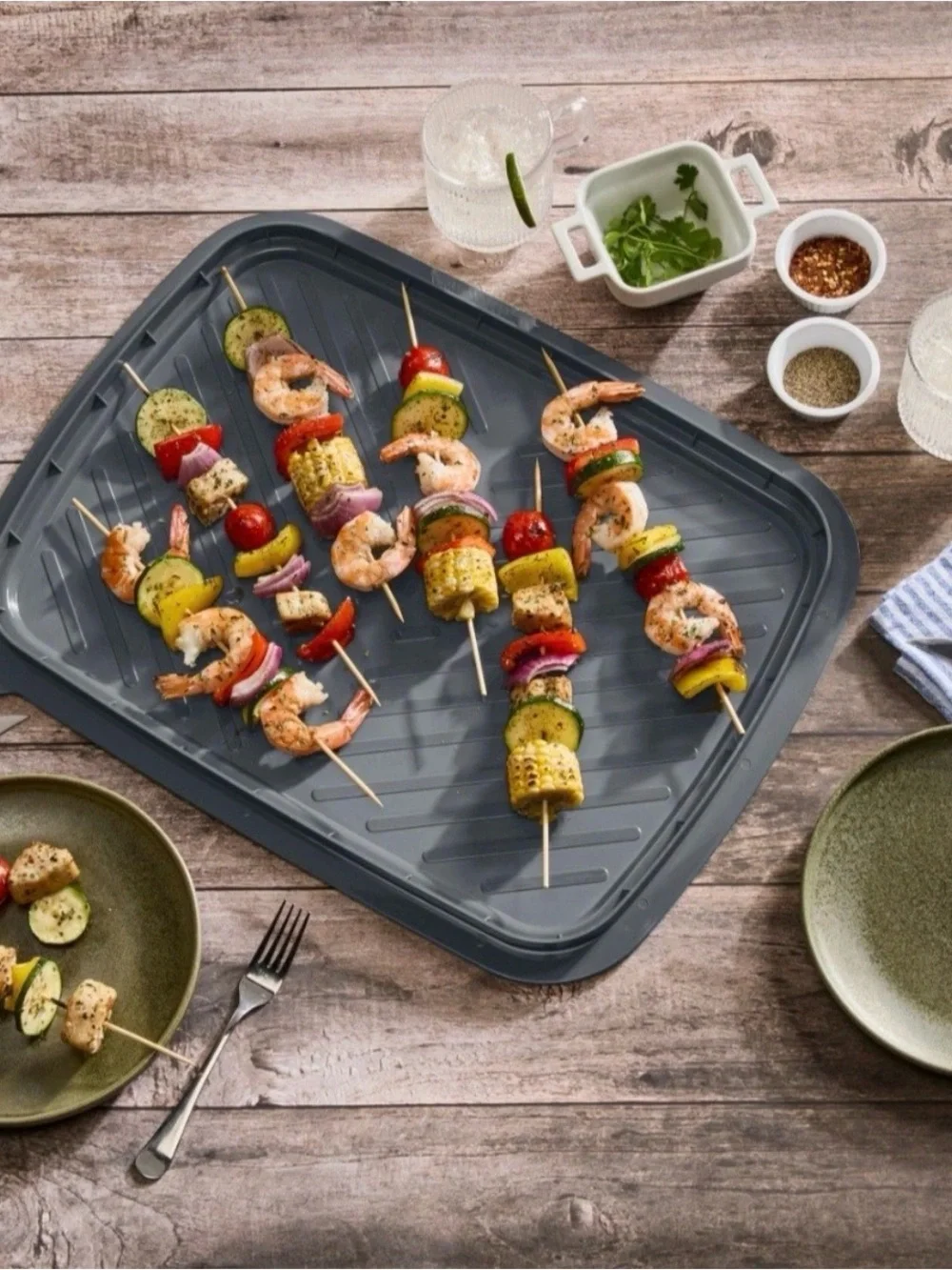 Collapsible 4-in-1 Gray Multi-Purpose Serving & Cooler Tray